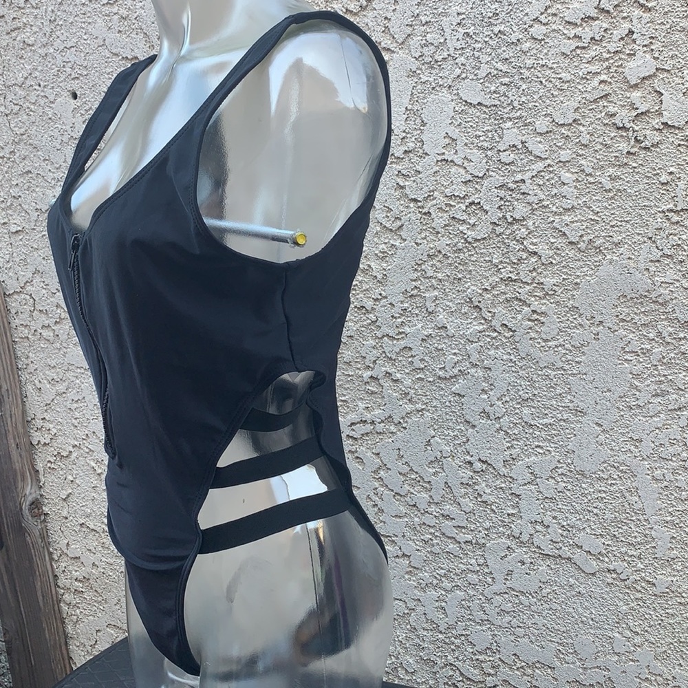 SHEIN 👙 - Picture 2 of 8